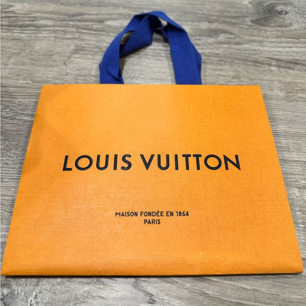 Authentic Louis Vuitton LOGO small gift bag excellent/ new condition